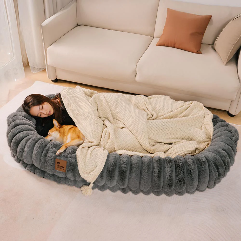 Lit orthopédique en peluche pour chien et homme - Image 13