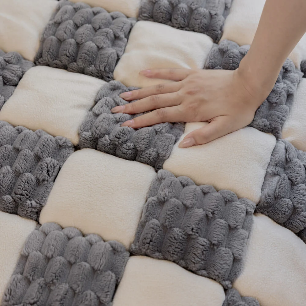 Matelas pour Chien fait Main en Velours Coloré Protecteur de Mobilier Doux Antidérapant - Image 11